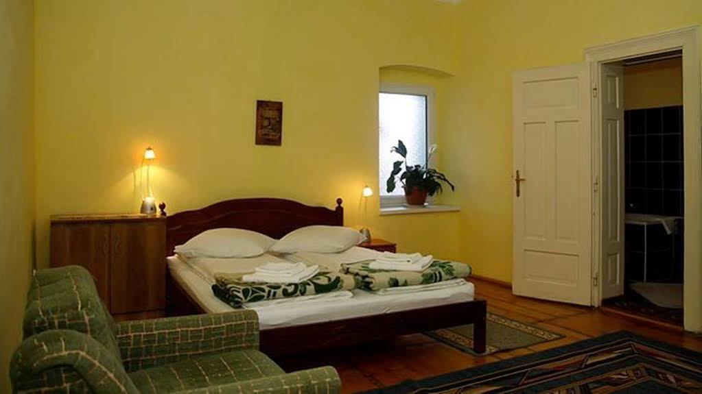 Guesthouse Casa Baciu Σίμπιου Εξωτερικό φωτογραφία
