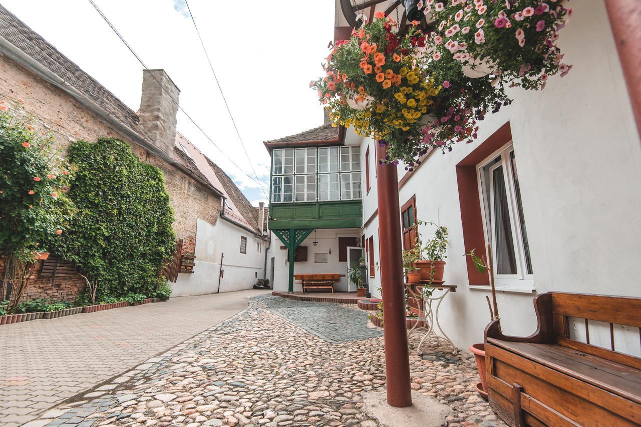 Guesthouse Casa Baciu Σίμπιου Εξωτερικό φωτογραφία